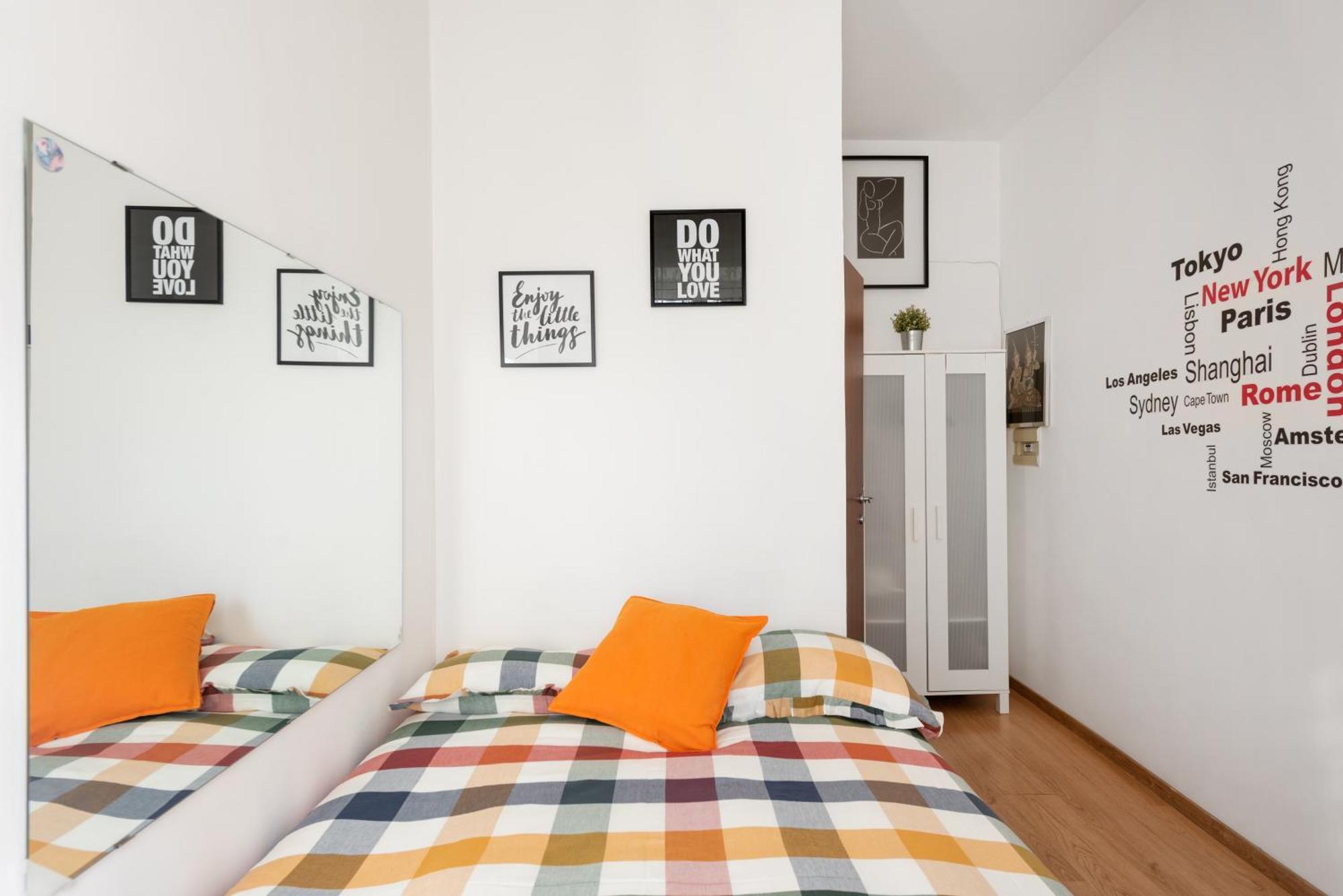 Central Little Basic Apartment Roma Eksteriør bilde