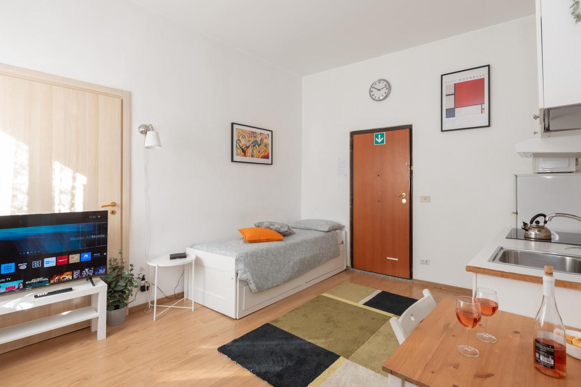 Central Little Basic Apartment Roma Eksteriør bilde