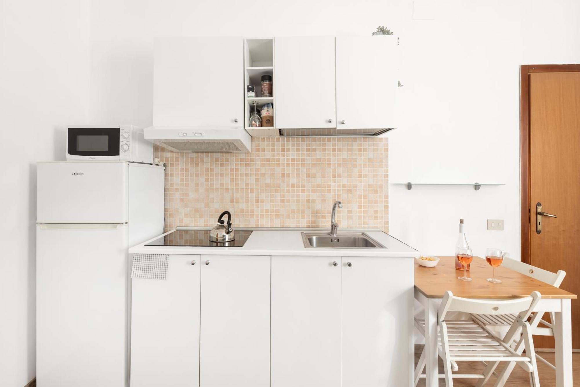 Central Little Basic Apartment Roma Eksteriør bilde